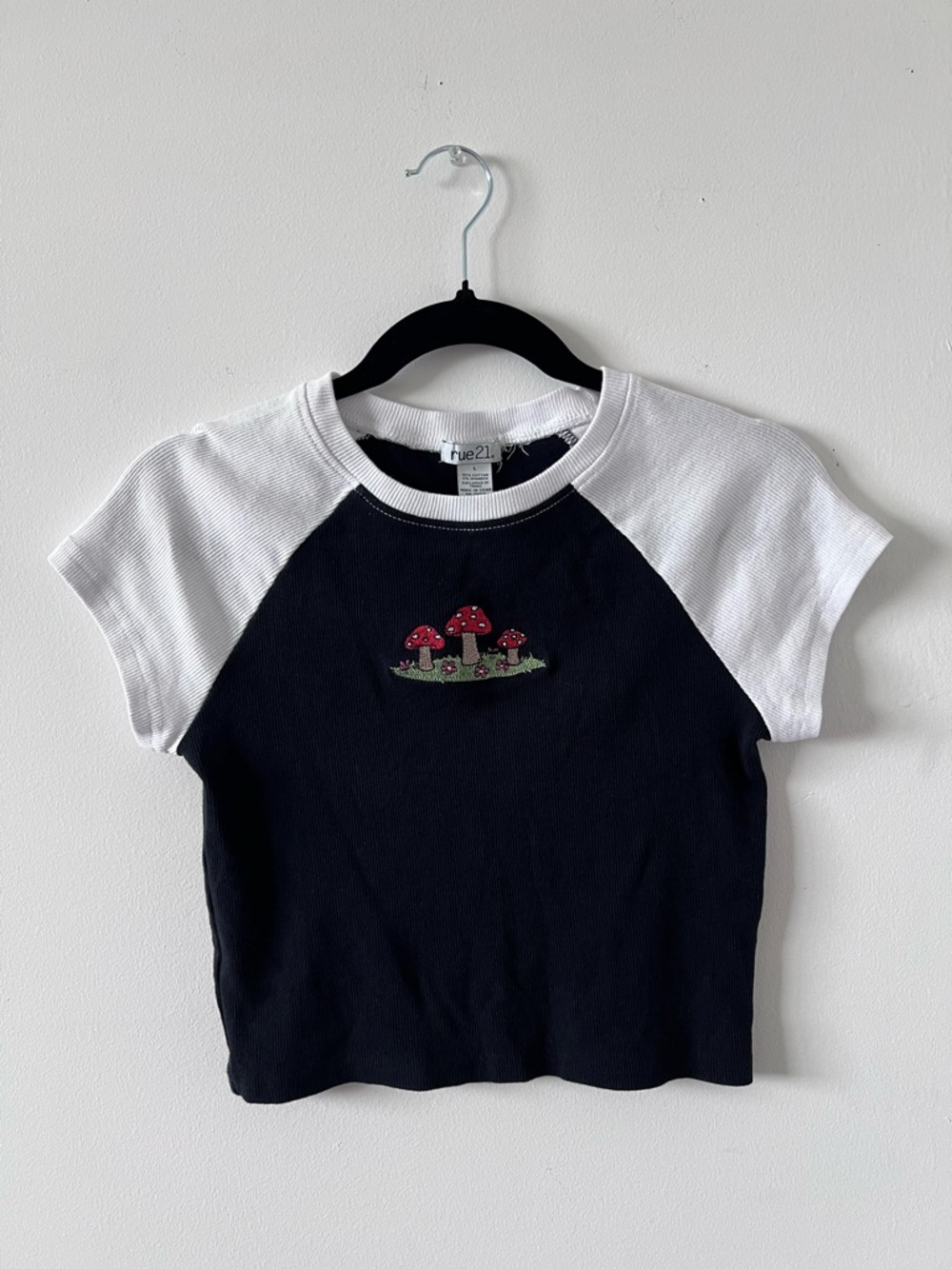 Rue21 Mushroom Embroidered Ribbed Crop Top Women’s Size Large